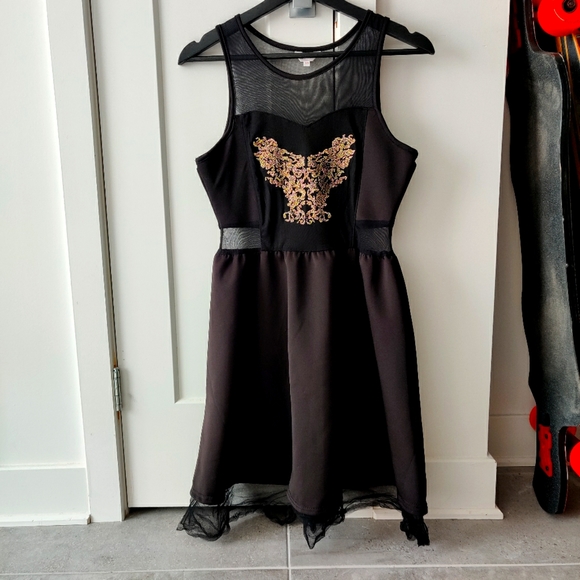 *SOLD* Black dress - Picture 1 of 4